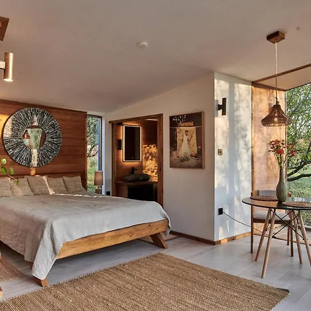 Eletem Art Semesterbostad *