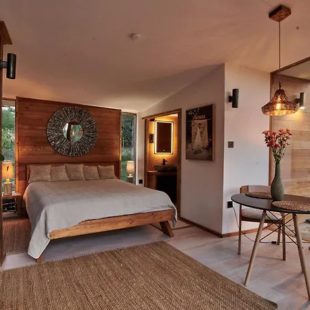 Eletem Art Semesterbostad *